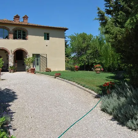 Hétvégi ház Casa Vacanza Castelrotto Badia A Passignano
