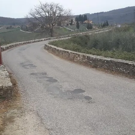 Hétvégi ház Casa Vacanza Castelrotto Badia A Passignano