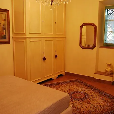 Hétvégi ház Casa Vacanza Castelrotto Badia A Passignano